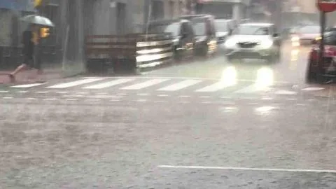 Tormentas en varias zonas y un aviso naranja, los protagonistas del tiempo este viernes