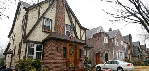 Donald Trumps Elternhaus für zwei Millionen US-Dollar verkauft