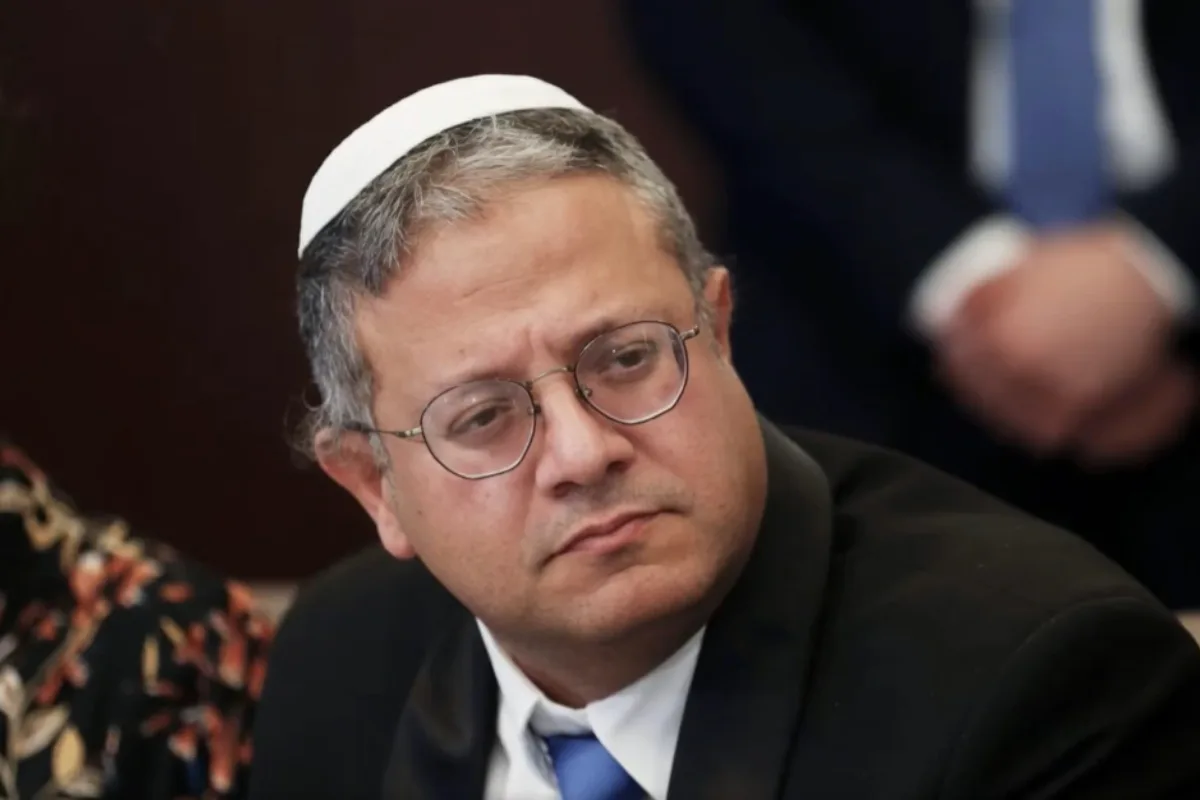 Israel: ministro exibe obra de centro para enforcamento de palestinos