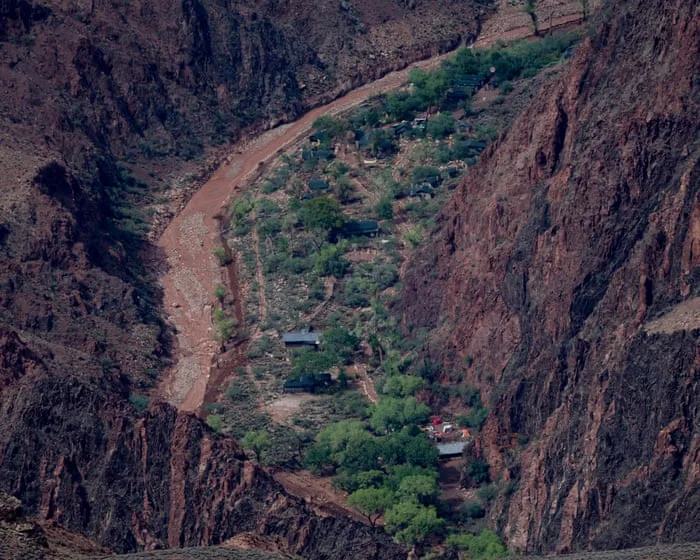 US border patrol expected to aid Grand Canyon search for missing person