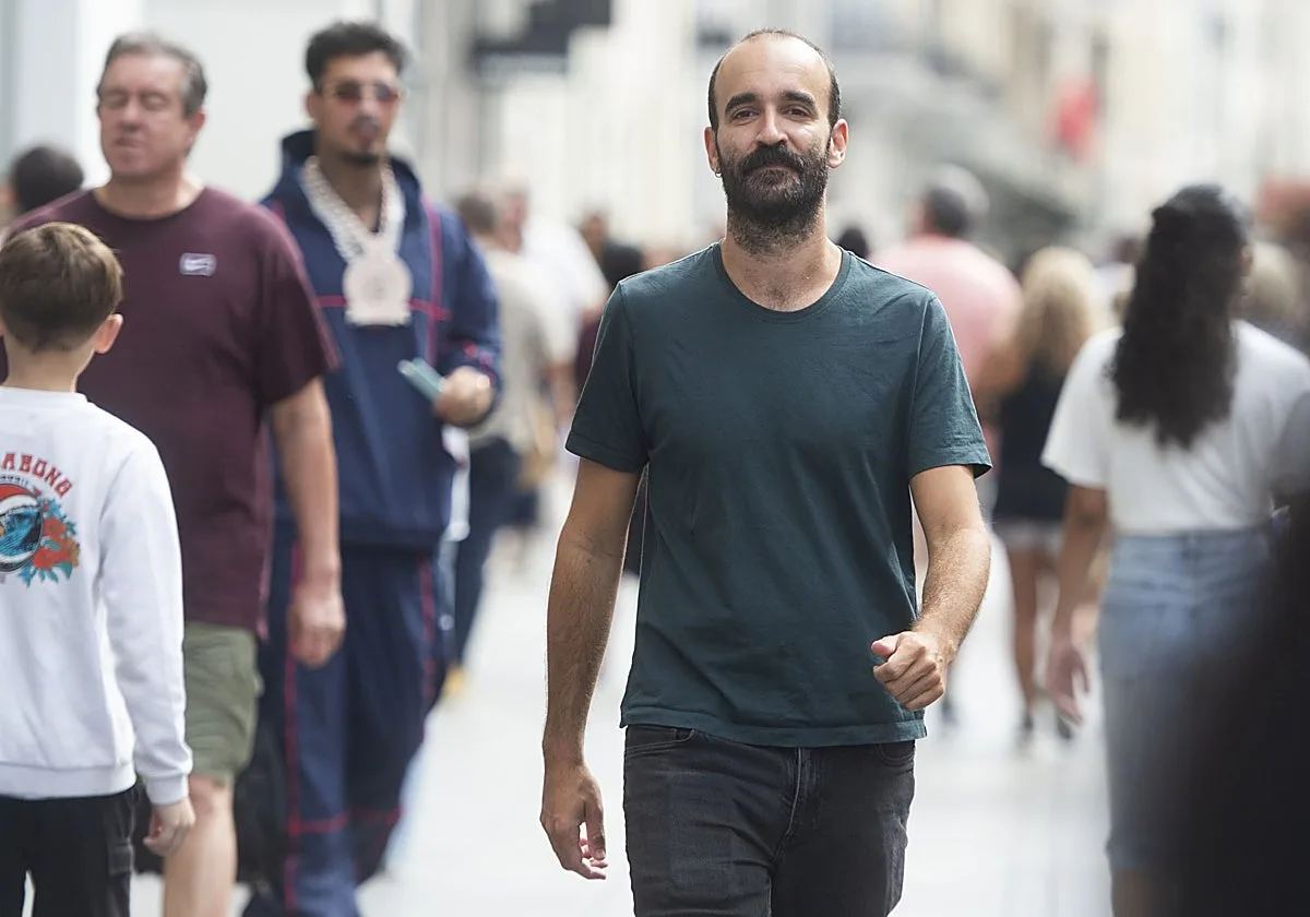 Eduard Sola, guionista: «Muy a mi pesar, el ser humano es lamentable»
