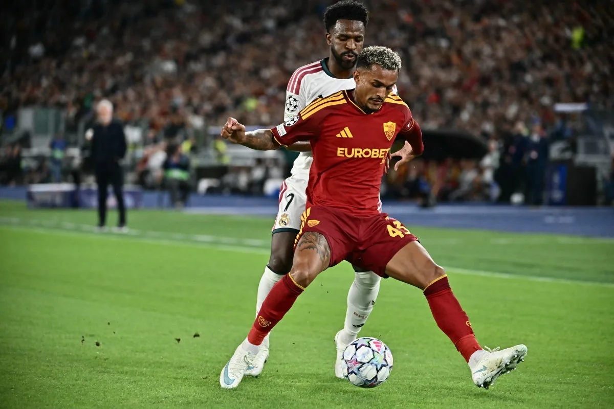 Mourinho elogia Wesley e reclama de suspensão de Vini Jr.: "Coisa absurda, ridícula"