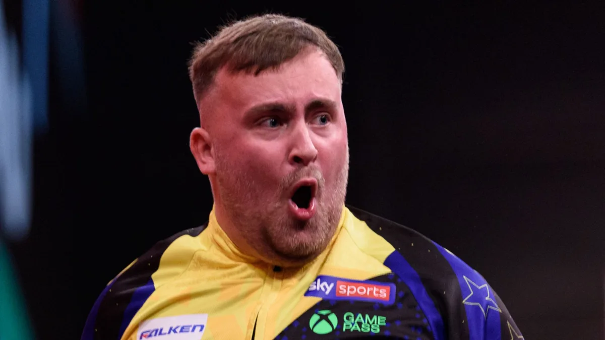 Littler scrapes past Aspinall in World Series of Darts Finals