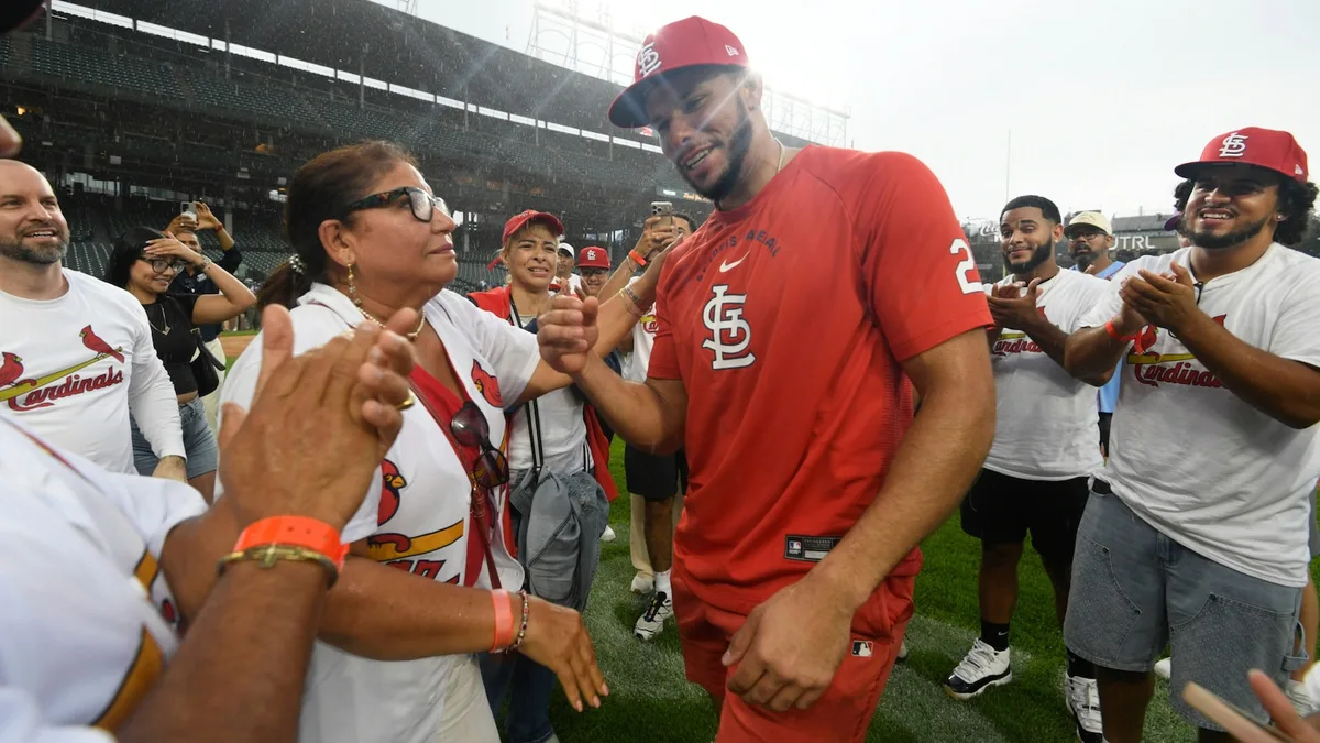 Cardinals' Joshua Báez homers his first 3 at-bats in historic major league debut