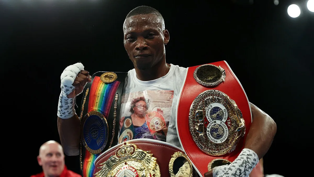 Bicampeão mundial de boxe assassinado a tiro em emboscada à porta de casa na África do Sul
