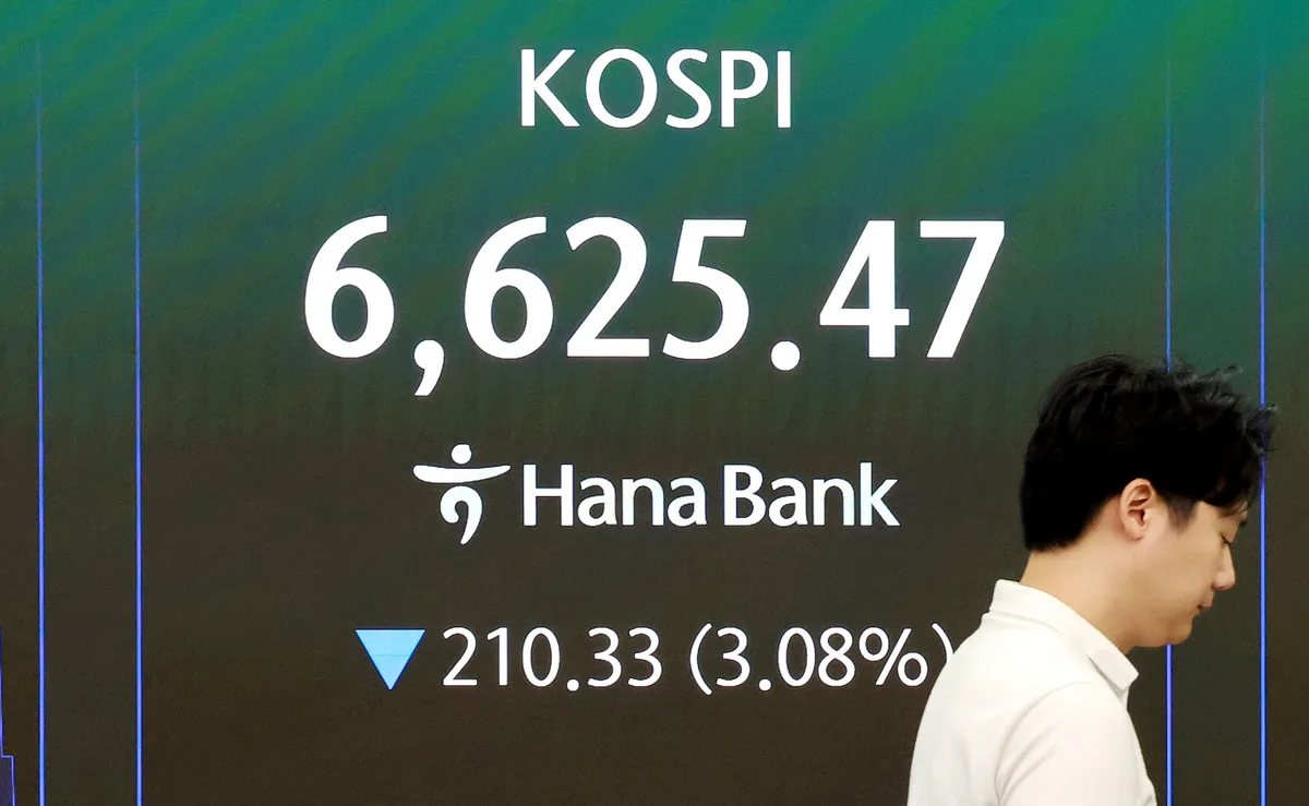 코스피 ‘반짝’ 상승했다 다시 하락세...‘삼전닉스’는 4%대 급락