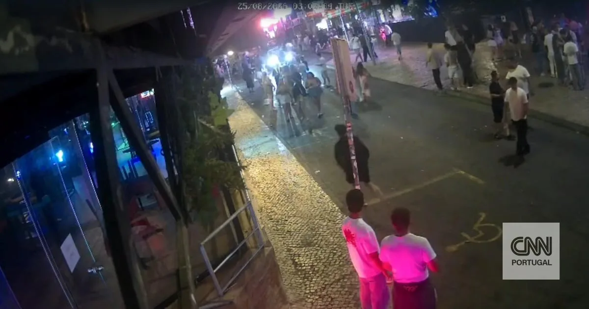 Atropelamento faz quatro feridos em zona de bares de Albufeira