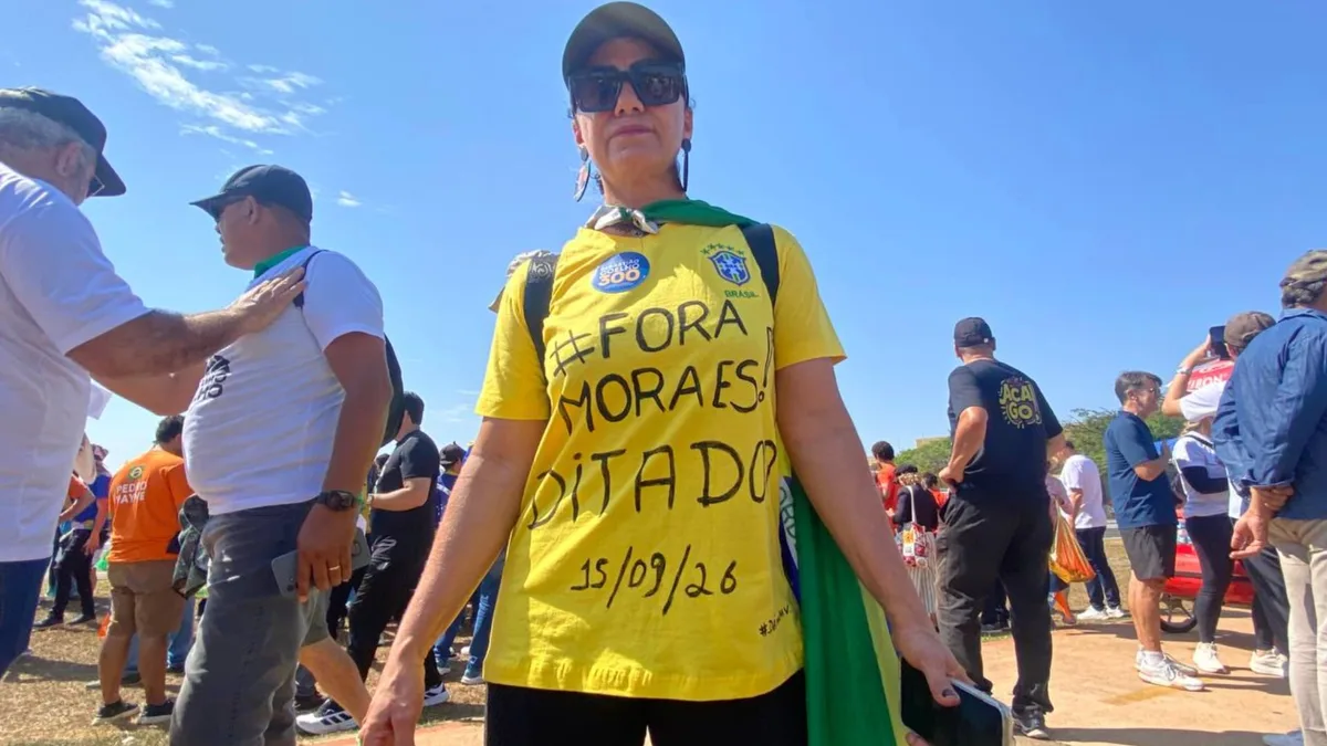 Em Brasília, ato pressiona STF com “Fora Moraes” e “chega de intocáveis”