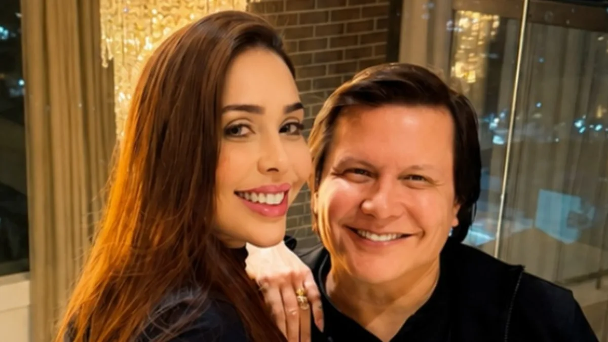 Esposa de Giovani, da dupla com Gian, revela que cantor terminou casamento por telefone e expõe traição: “Eu estava dormindo” Esposa de Giovani, da dupla com Gian, revela que cantor terminou casamento por telefone e expõe traição: “Eu estava dormindo”