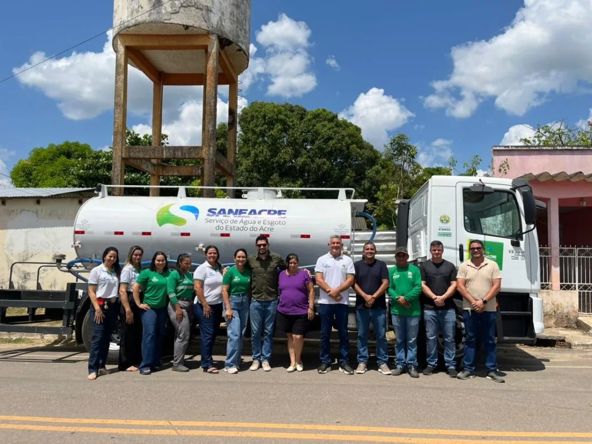 Saneacre disponibiliza caminhão-pipa para reforçar atendimento em Sena