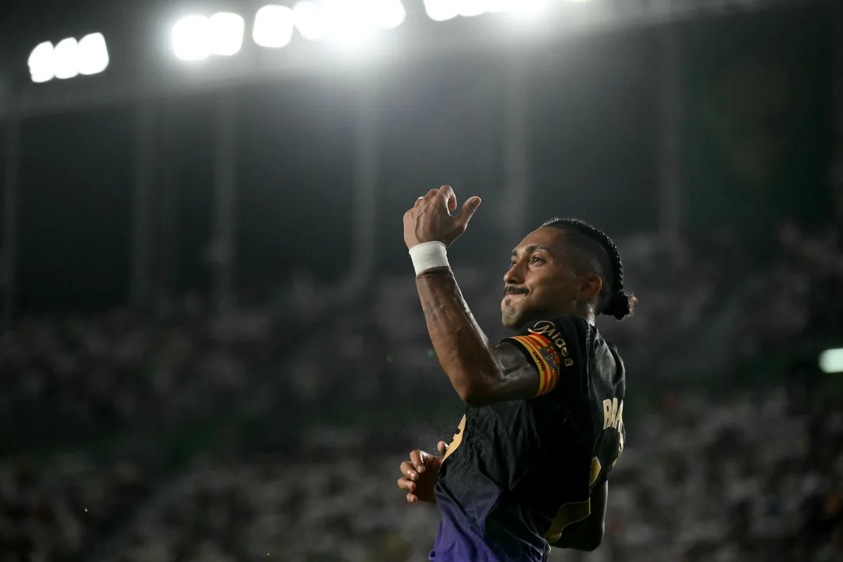 How to watch Barcelona vs. Rayo Vallecano online for free