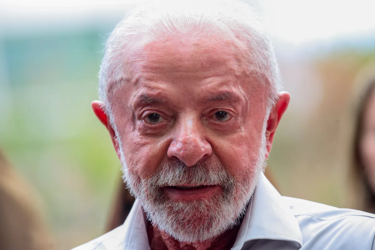 Lula da Silva propuso condonar las deudas de 3,6 millones de microemprendedores a 12 días del balotaje