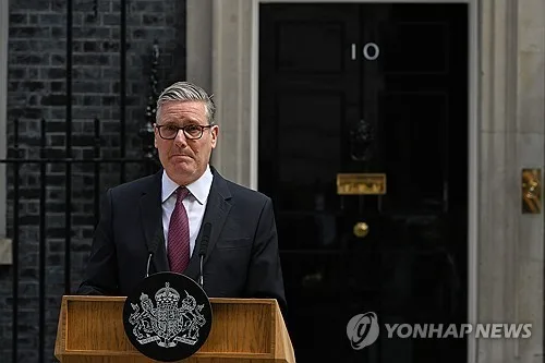 스타머 전 영국 총리, 의원직도 사퇴…"국제문제에 집중"