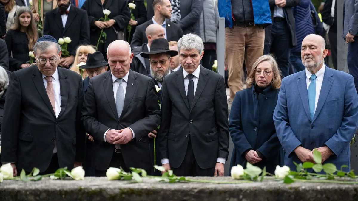 Holocaust-Mahnmal: Gedenken an deportierte Jüdinnen und Juden am Gleis 17