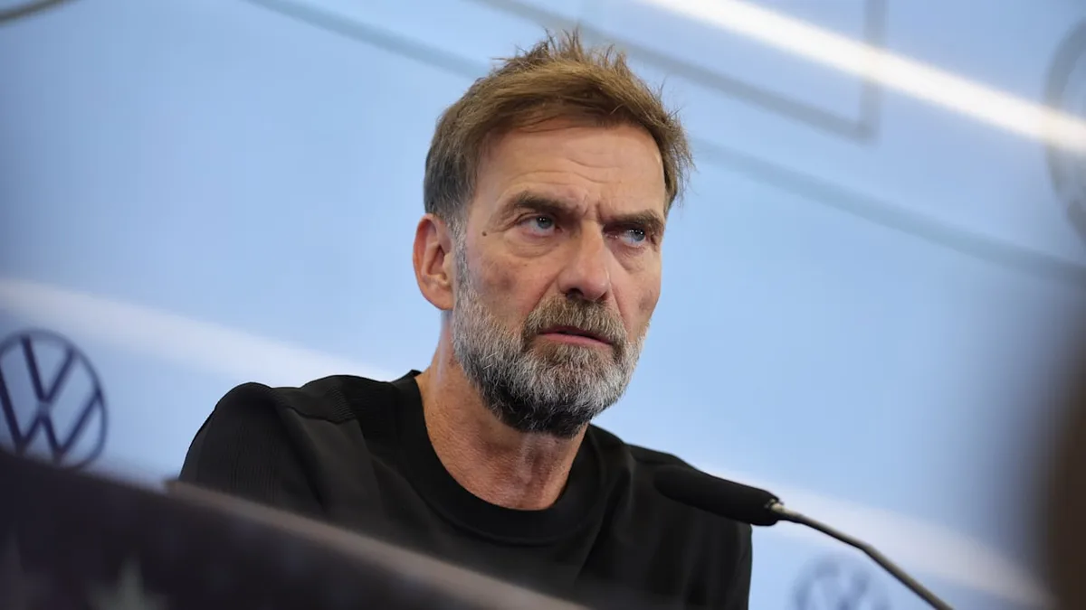 Die Lage der Liga von Walter M. Straten - Jetzt haben Klopp und Kompany ein Knack-Thema