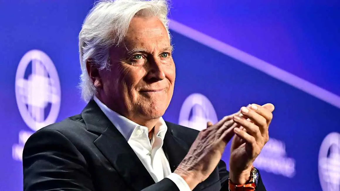 The sports billionaire threatening to upend Wall Street