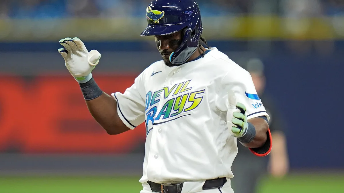 Diaz, Mullins homers power AL-leading Rays to a 9-4 win over the Padres for 80th victory