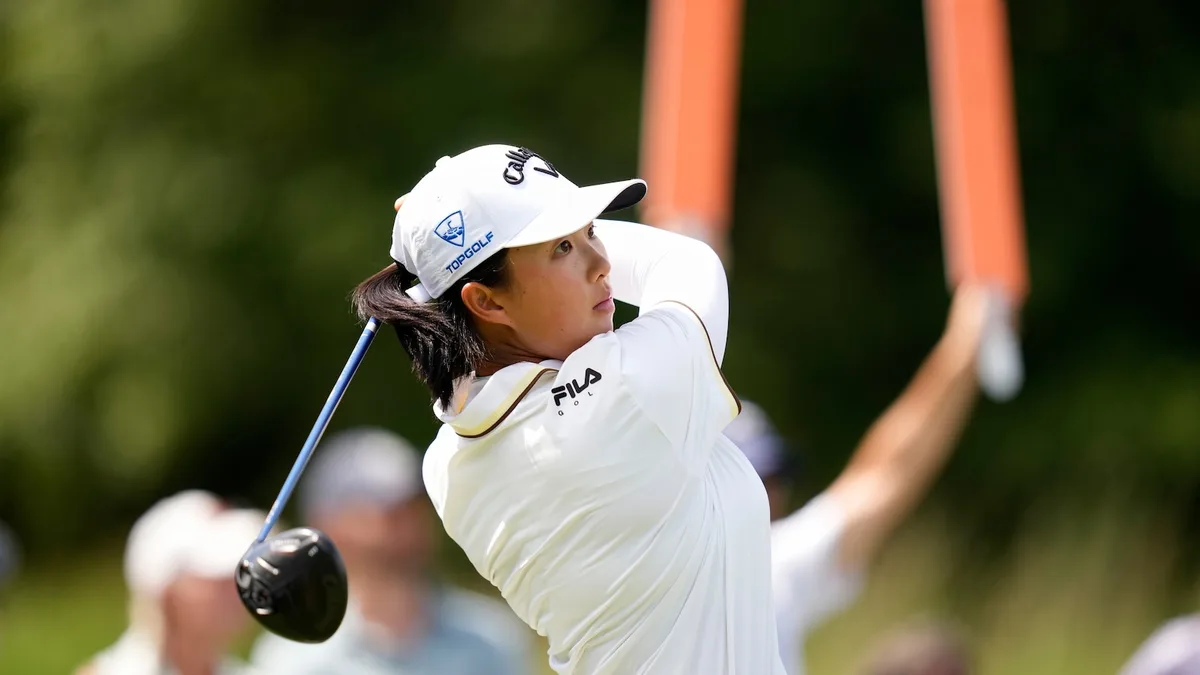 Yin chips in for birdie on 18 to take the 3rd-round lead at TPC Boston