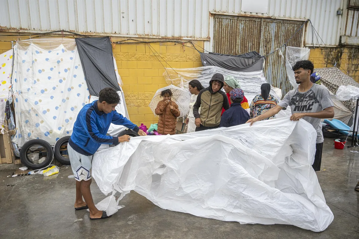 Torres espera habilitar 2.000 plazas más para migrantes en nuevos espacios en Ceuta y pide "arrimar el hombro"