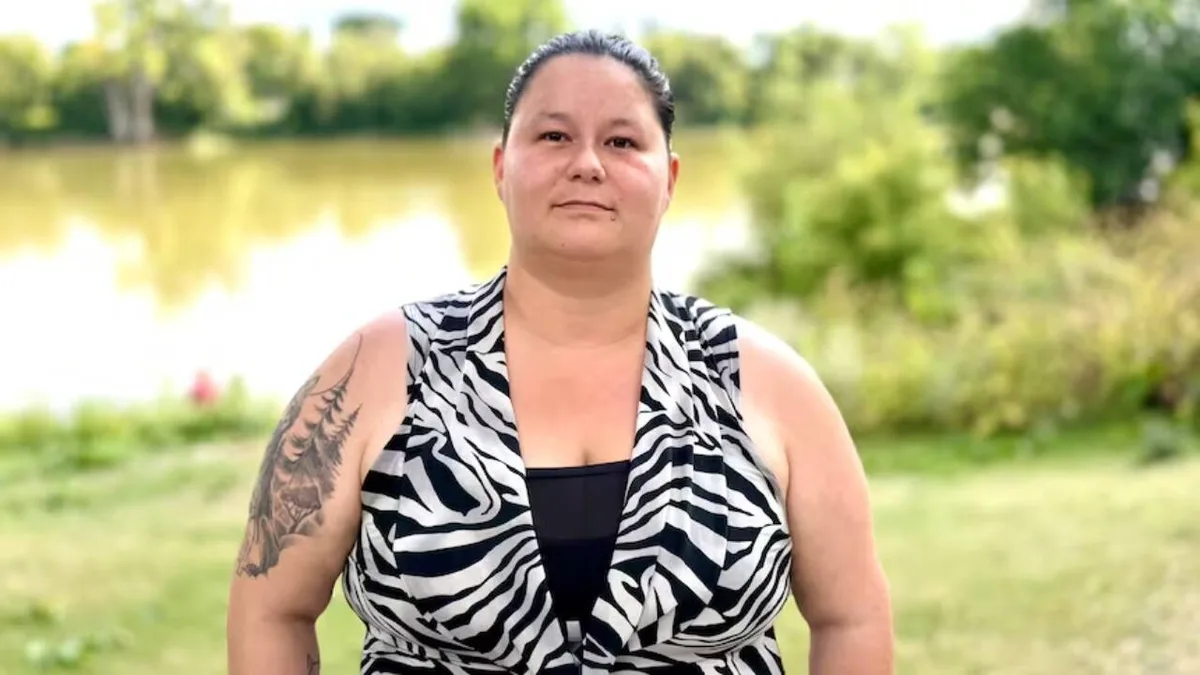 Winnipeg woman jumps into river to save drowning child & father