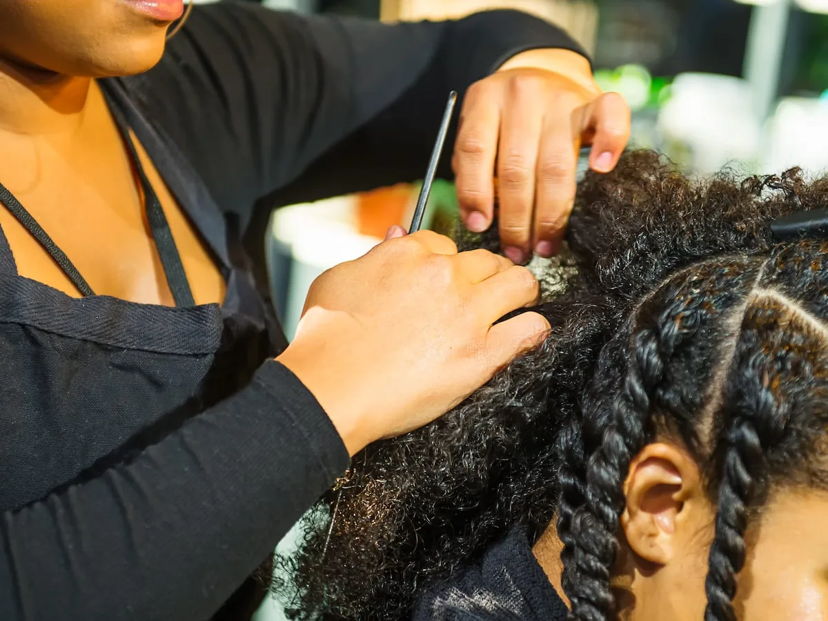 RAF ordered to pay R2.67m to hairdresser who lost two fingers