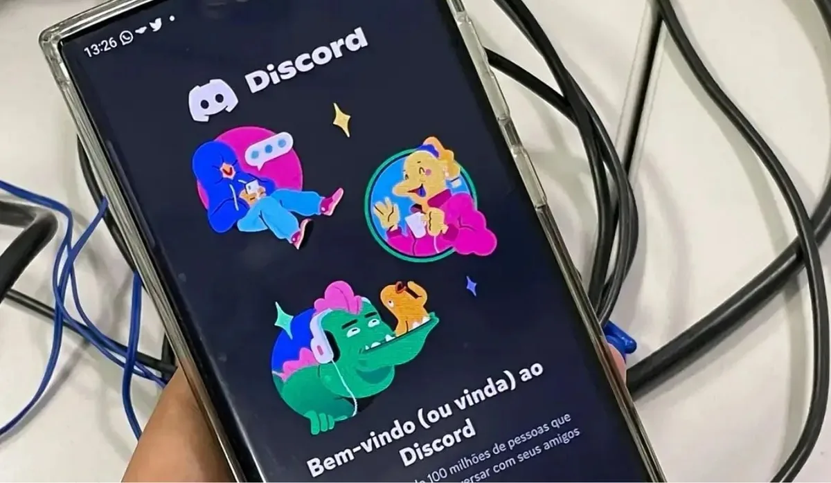 Agência manda Discord suspender lives após suicídio de adolescente e queixa de Janja