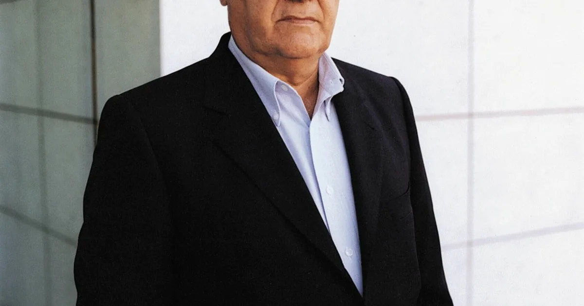 Amancio Ortega, magnate y dueño de Zara, sobre su infancia: "Fui con mi madre a una tienda y escuché algo que jamás olvidé. 'Señora Josefa, lo siento mucho, pero ya no le puedo fiar más dinero'. Aquello me dejó destrozado, tenía 12 años"