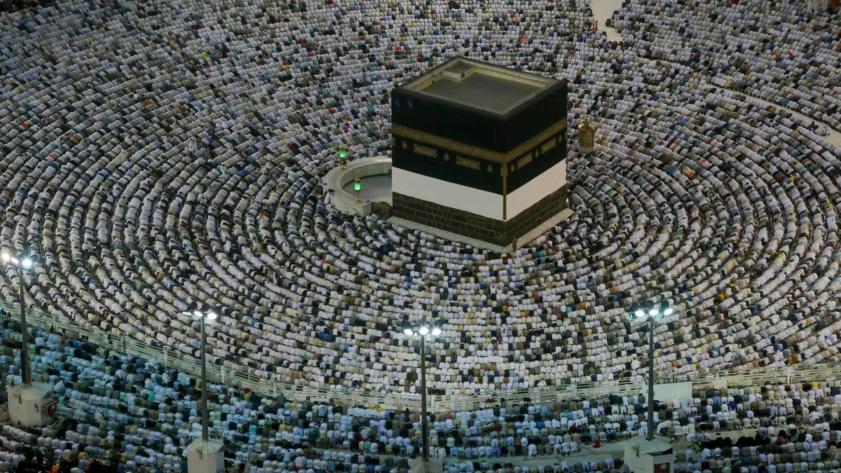 Mecca attack: Saudi Arabia calls assault on holy city ‘red line’ as Iran-backed Houthis deny they did it