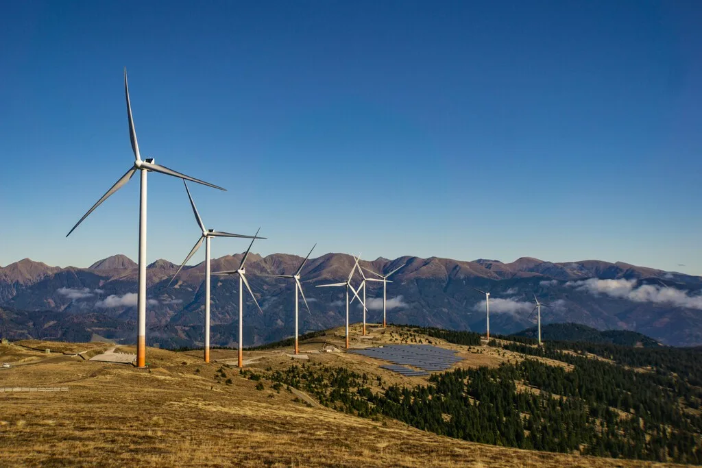El Moncayo cambia de paisaje: tres molinos gigantes de más de 115 metros sustituirán a 22 aerogeneradores obsoletos