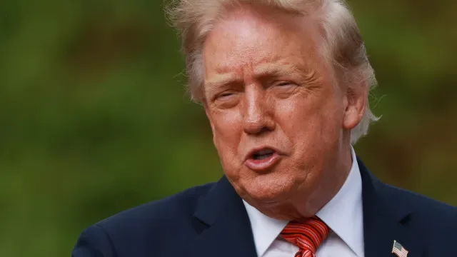 Trump corta ou congela quase 10% da despesa federal discricionária