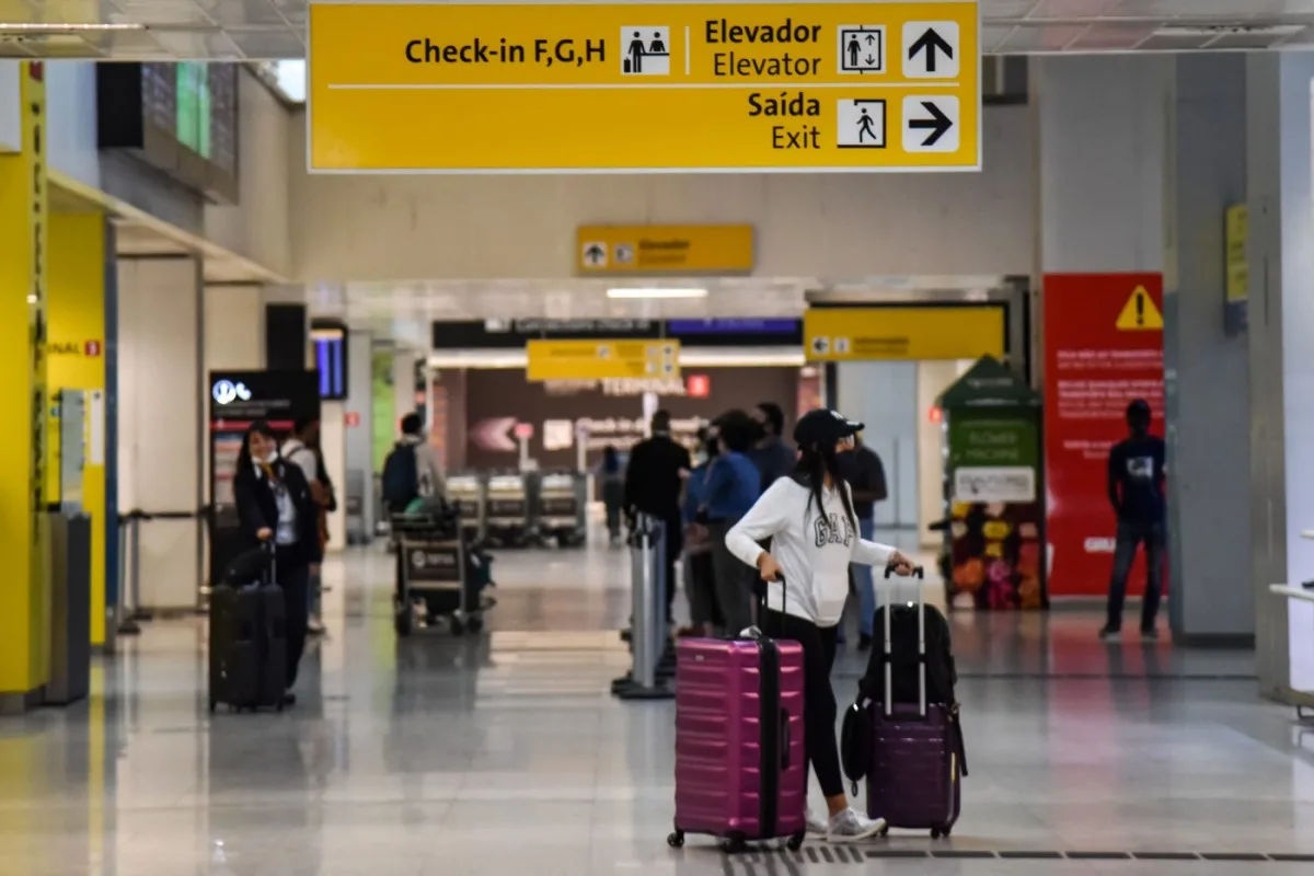 Drone próximo ao Aeroporto de Guarulhos provoca desvio de 10 voos