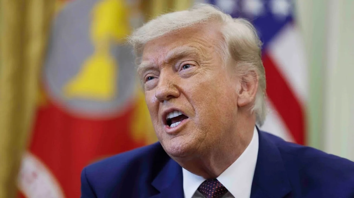 Trump amenaza con atacar a Omán si se entromete en diálogo con Irán: ‘Los bombardearemos sin piedad’