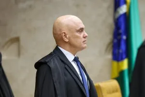 Moraes quer intimar testemunhas para corroborar relatório apócrifo contra Mendonça