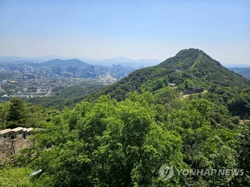 경호처, 59년간 닫혀있던 북악산 남서측 탐방로 전면개방