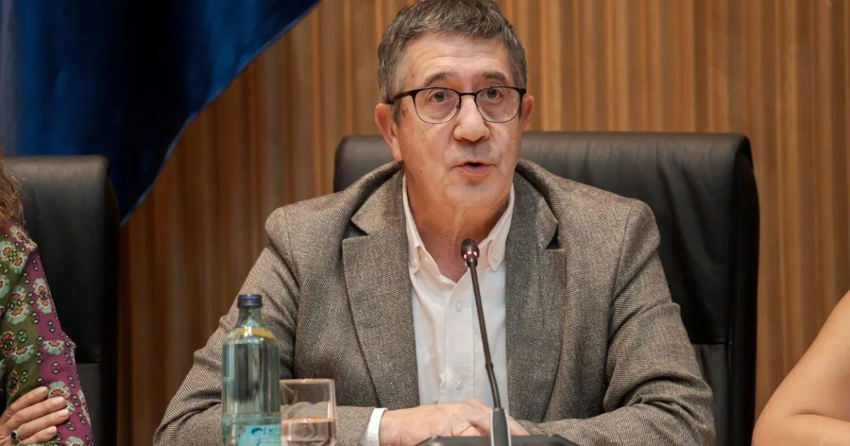 Patxi López reconoce que Ceuta sigue "lejos de la normalidad" pero defiende la respuesta del Gobierno