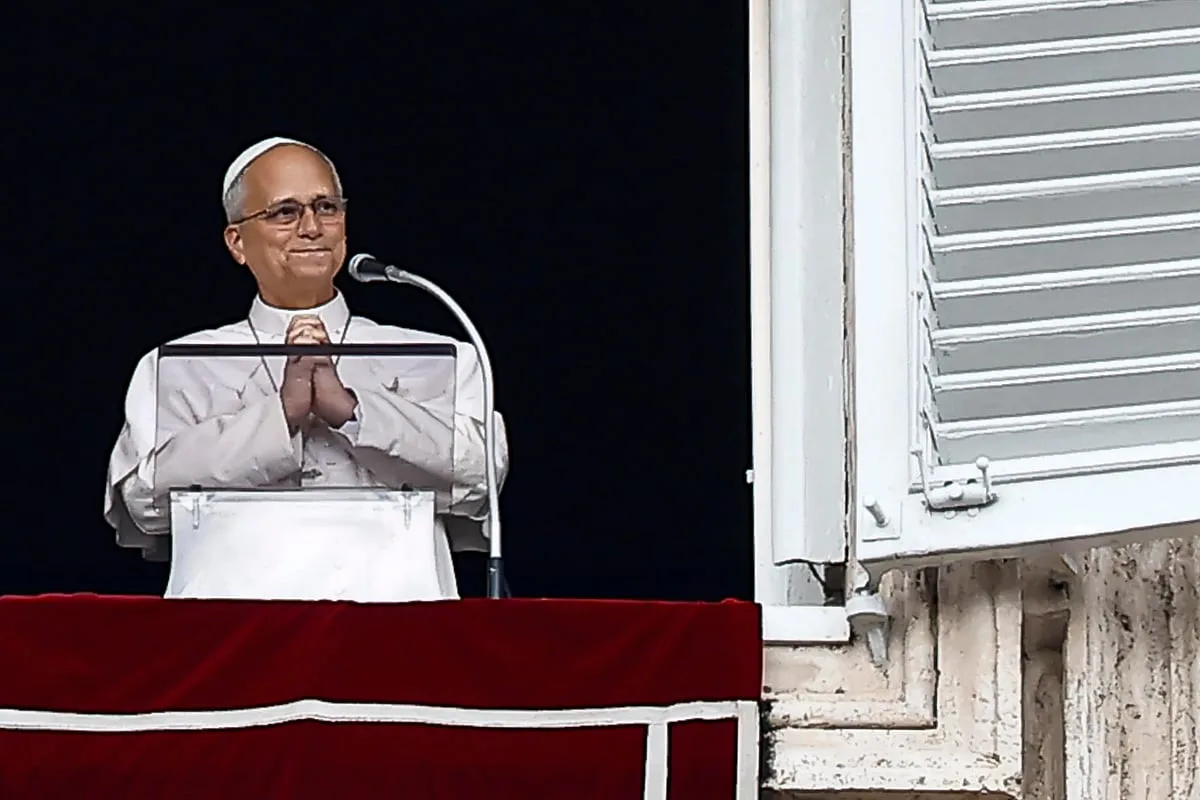 Papa agradece a todos os que rezaram por ele e à equipa do hospital no primeiro Angelus após a cirurgia