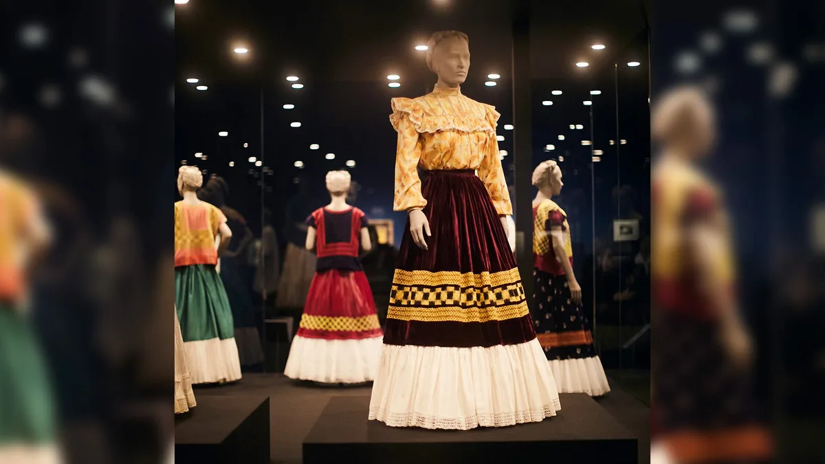 ‘Viva Frida’ llega al Malba con los objetos que ella guardó en secreto durante décadas: la muestra del año en Buenos Aires