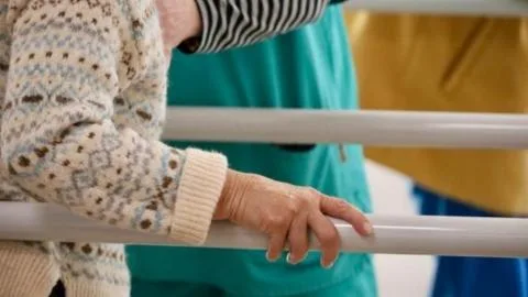 Castilla-La Mancha amplía la atención a la dependencia con 9,8 millones y más de 1.000 plazas nuevas