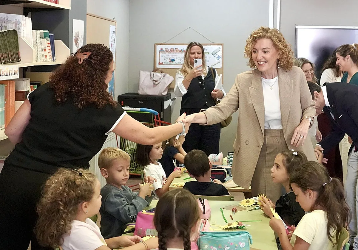 Pardo respalda la educación en el medio rural como vehículo de «cohesión» e «igualdad»