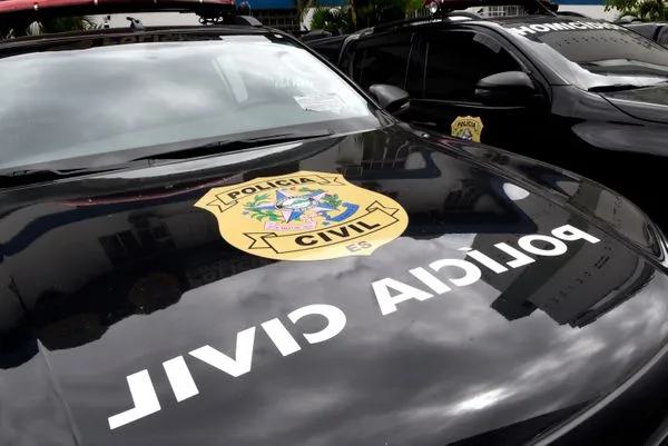 Duas mulheres são presas por furtos de celulares em ônibus na Grande Vitória