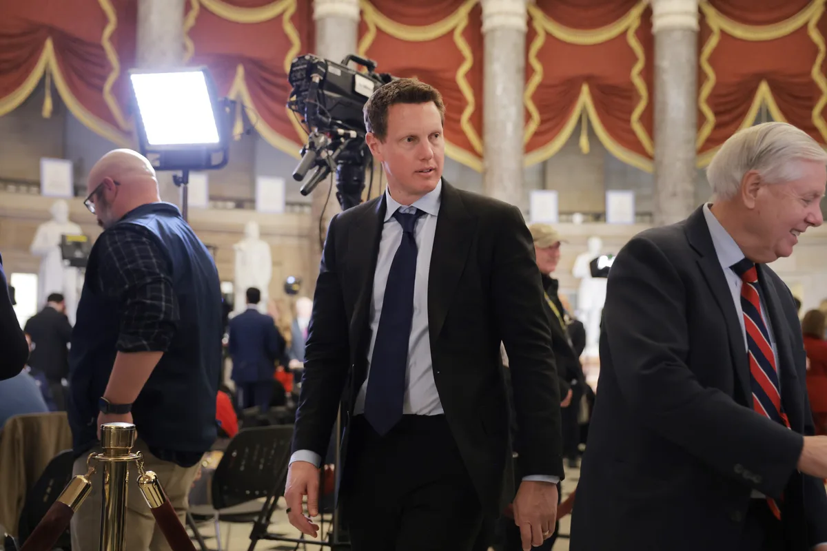 Huge L.A. Job Losses If Paramount Exits California, County Warns; Ellison-Led Company Slams AGs & WGA’s Antitrust Action In Official Rebuke