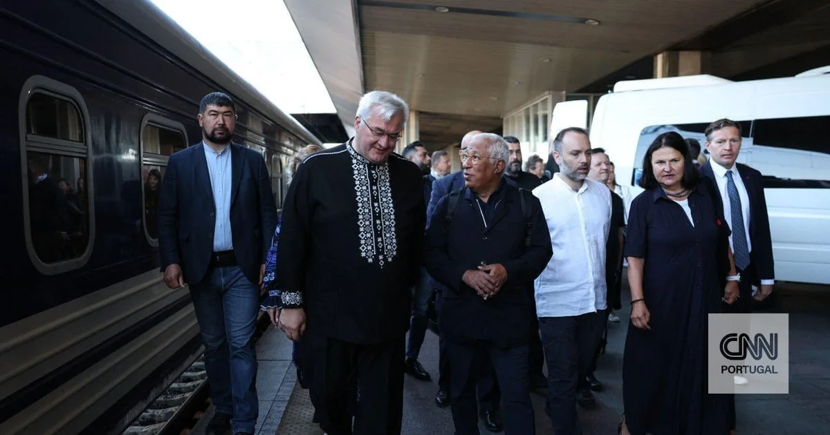 António Costa já está em Kiev para encontro da Coligação da Boa Vontade em Kiev. Ucrânia celebra 35.º Dia da Independência
