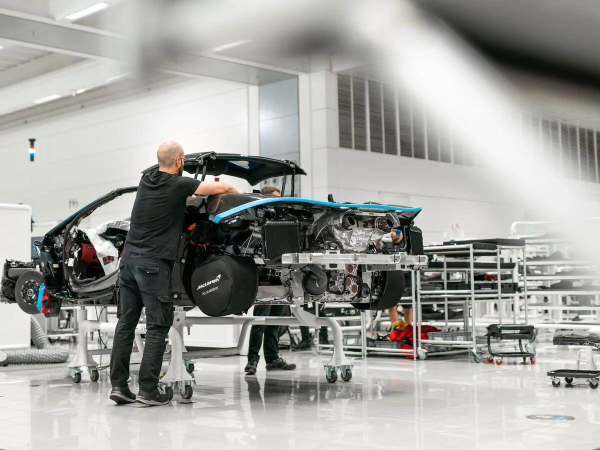 McLaren puts £500m behind its first SUV