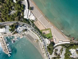 Grèce : un homme meurt après une altercation à propos d’un transat de plage
