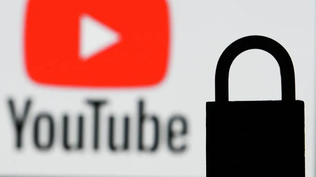 YouTube заблокировал три канала мультфильма "Маша и Медведь" на Украине