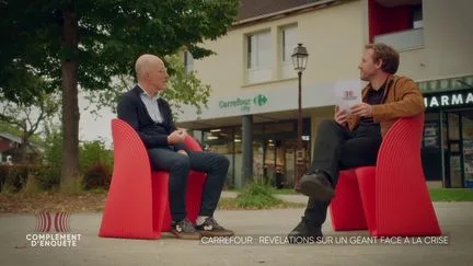 Après les révélations de "Complément d'enquête", Thierry Barbier, président de l'Association des franchisés de Carrefour, dénonce les "conditions esclavagistes" pratiquées par l'enseigne