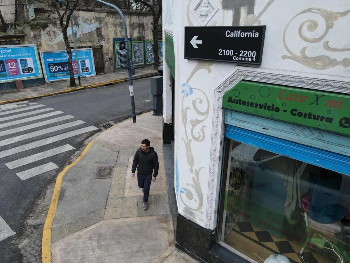 ¿California o José Luis Cabezas? El nombre de una calle abrió una grieta en La Boca y Barracas