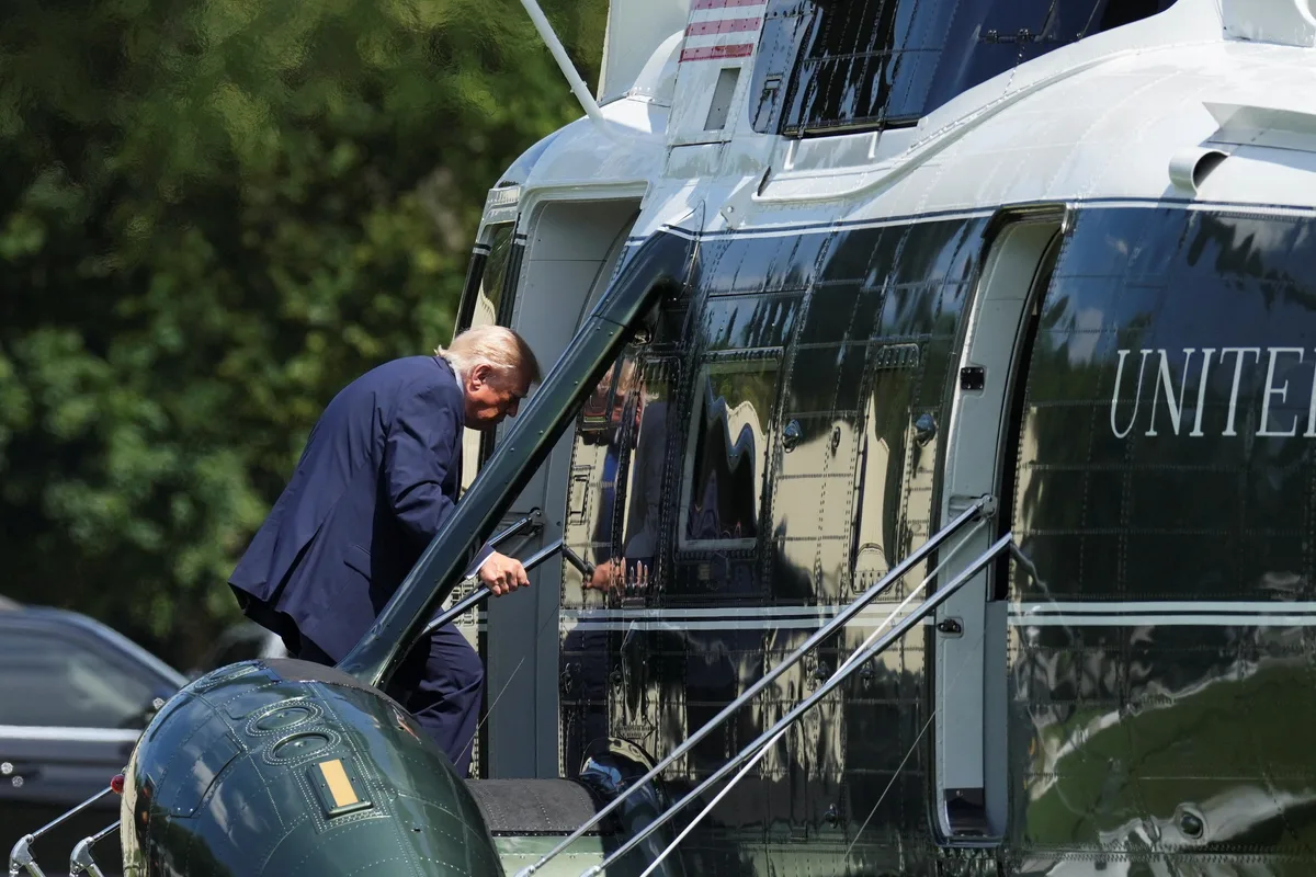 EUA notificam Brasil em investigação de incidente envolvendo helicóptero com Trump; entenda