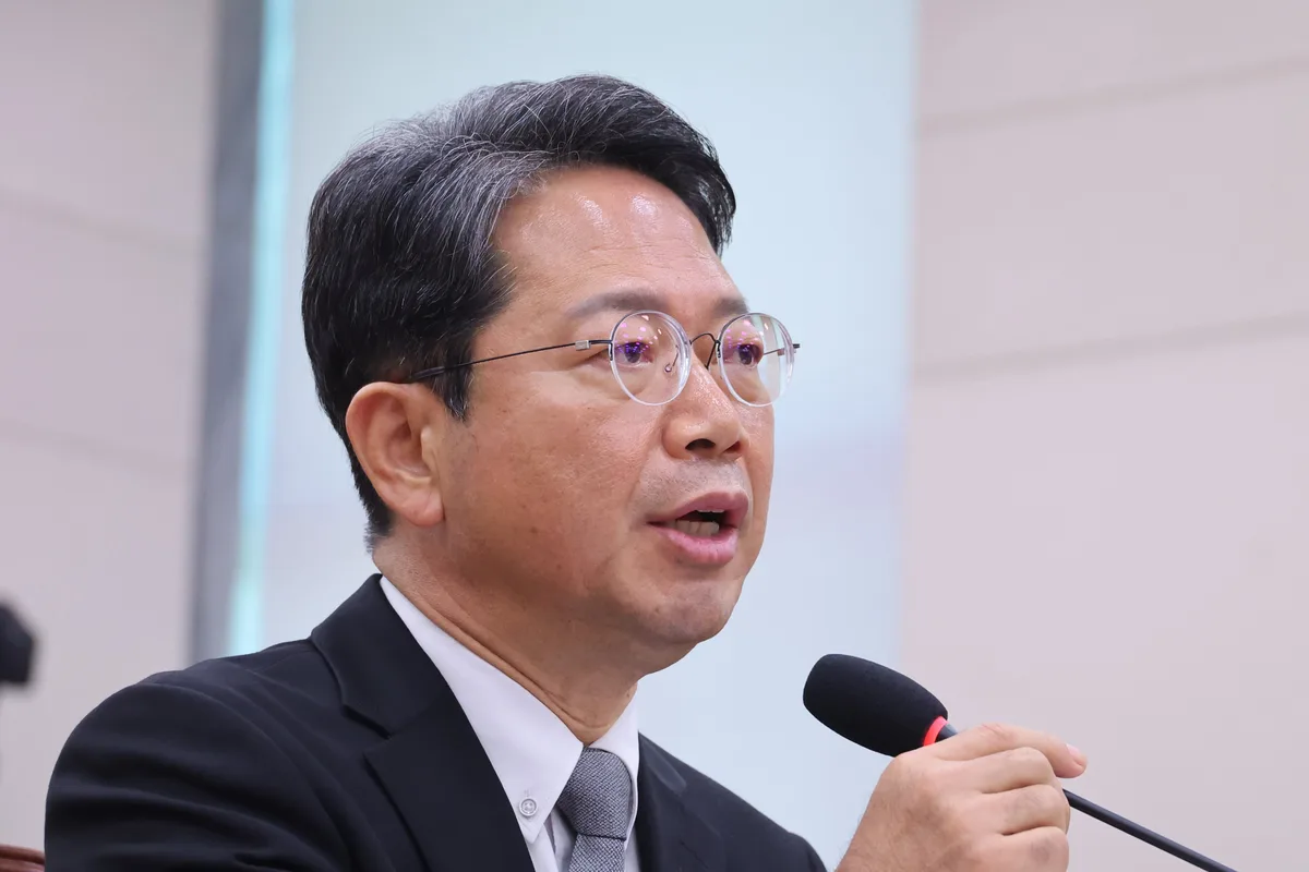 김승원 후보자 11시 국회 기자회견...거취 입장 주목
