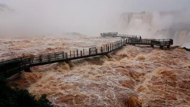 Iguazú-Wasserfälle für Touristen gesperrt